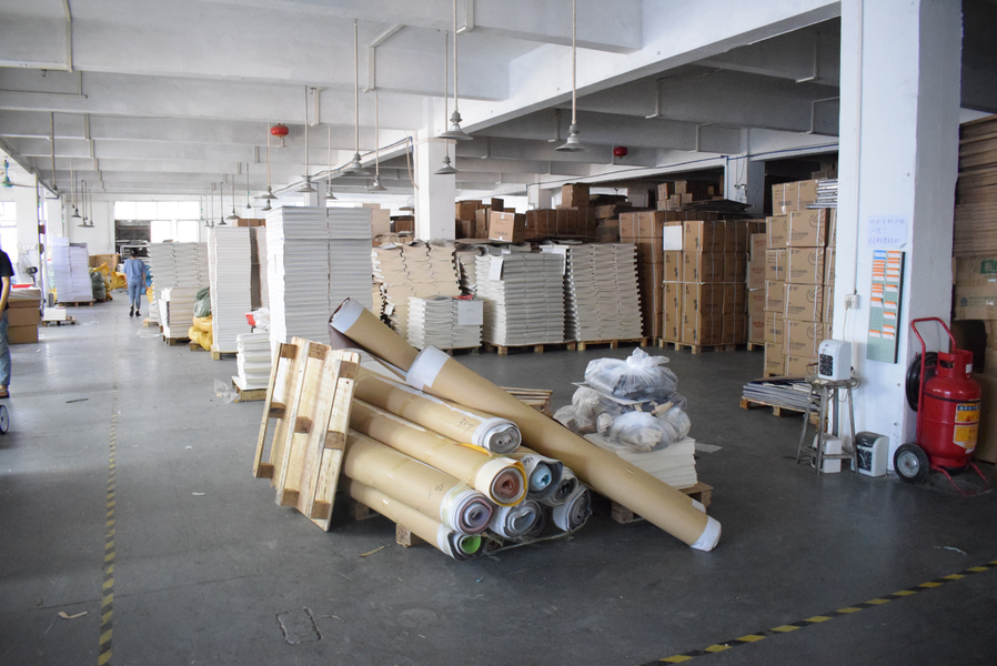 GUANGZHOU YM PACKAGE PRODUCTS CO.,LTD. производственная линия производителя