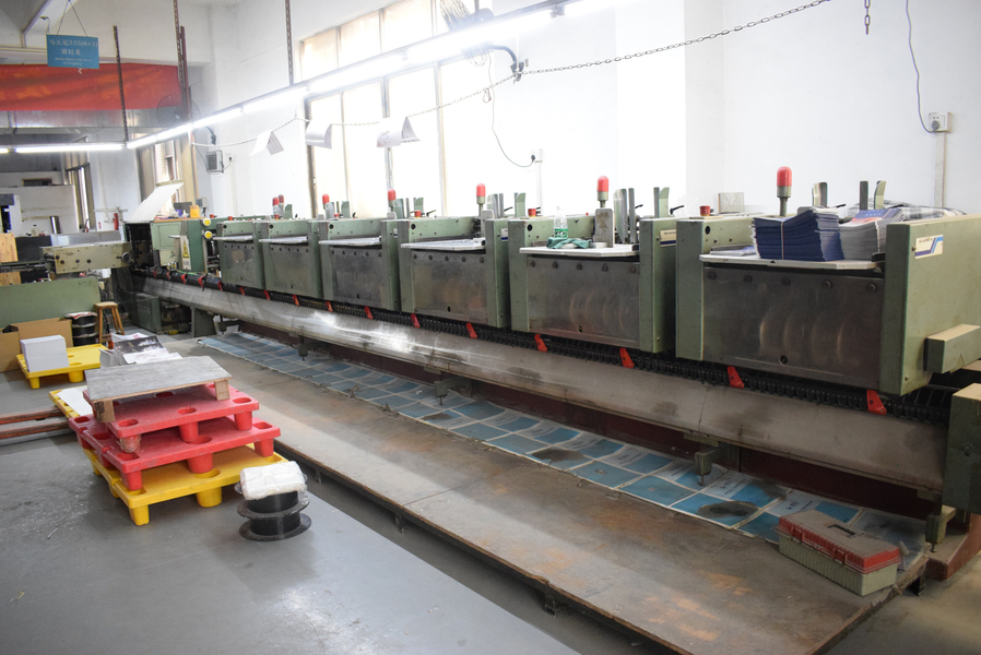 GUANGZHOU YM PACKAGE PRODUCTS CO.,LTD. производственная линия производителя