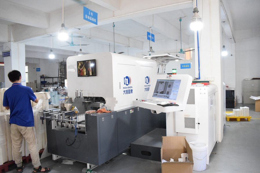 GUANGZHOU YM PACKAGE PRODUCTS CO.,LTD. производственная линия производителя