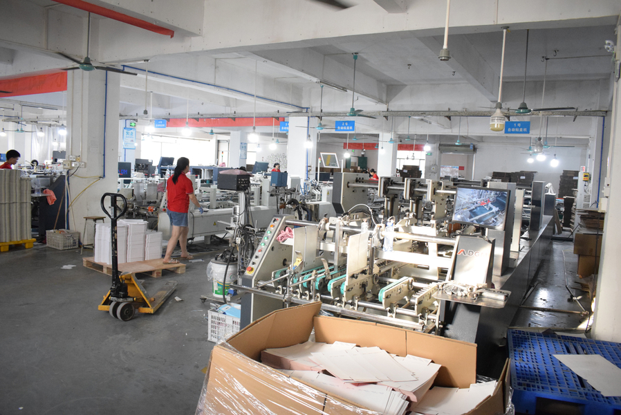 GUANGZHOU YM PACKAGE PRODUCTS CO.,LTD. производственная линия производителя